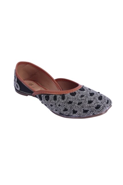 Elegant Hand-Embroidered Black & Silver Jutti (Mojari)